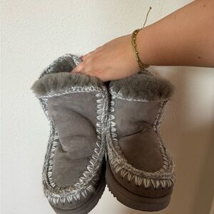 Mou Gray Winter Boots with White Stitching